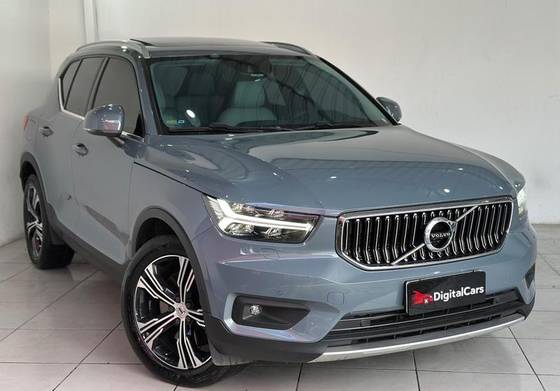 VOLVO XC40 1.5 T5 RECHARGE INSCRIPTION GEARTRONIC